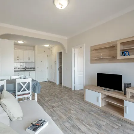 Apartament Atlantis 3 One Bedroom, Sea Front